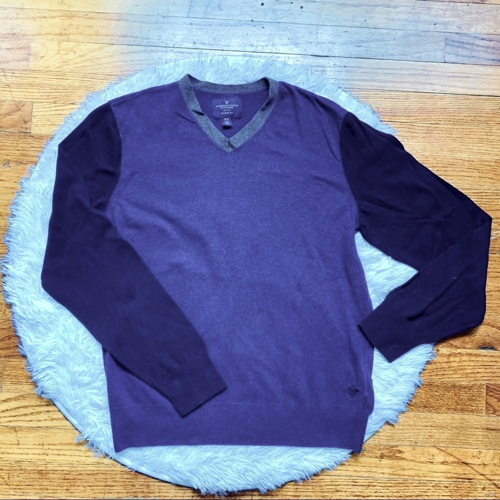 Men’s American Eagle sweater